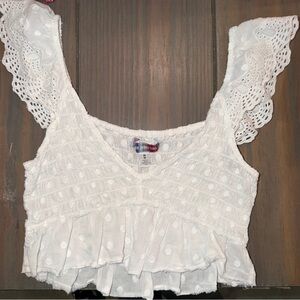 Urban Outfitters White Ribbed Cropped Short Sleeve Tee - Size M